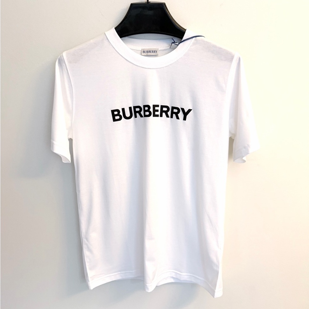 NWT AUTHENTIC BURBERRY WHITE TEE SHIRT